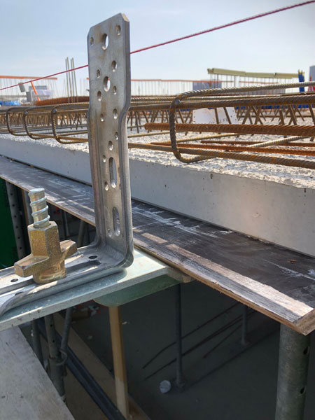 B‑Pro beugel zorgft voor een zeer strak eindresultaat van de gestorte vloer